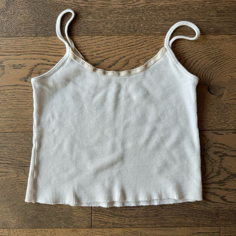 Brandy Melville White Sleeveless Crop Camisole